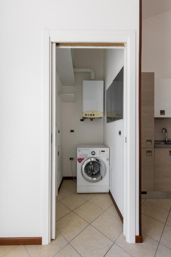 Cozy Mezzanine Apartment By Wonderful Italy โบโลญญา ภายนอก รูปภาพ