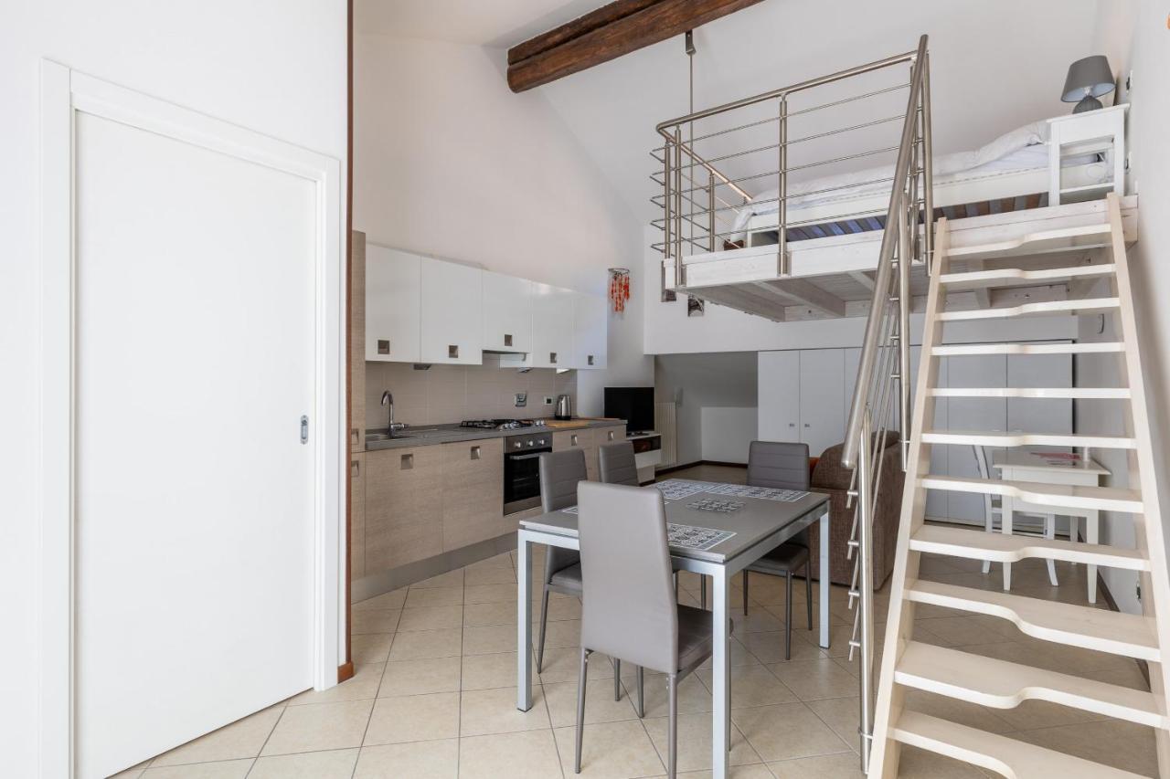 Cozy Mezzanine Apartment By Wonderful Italy โบโลญญา ภายนอก รูปภาพ