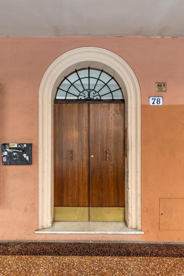 Cozy Mezzanine Apartment By Wonderful Italy โบโลญญา ภายนอก รูปภาพ