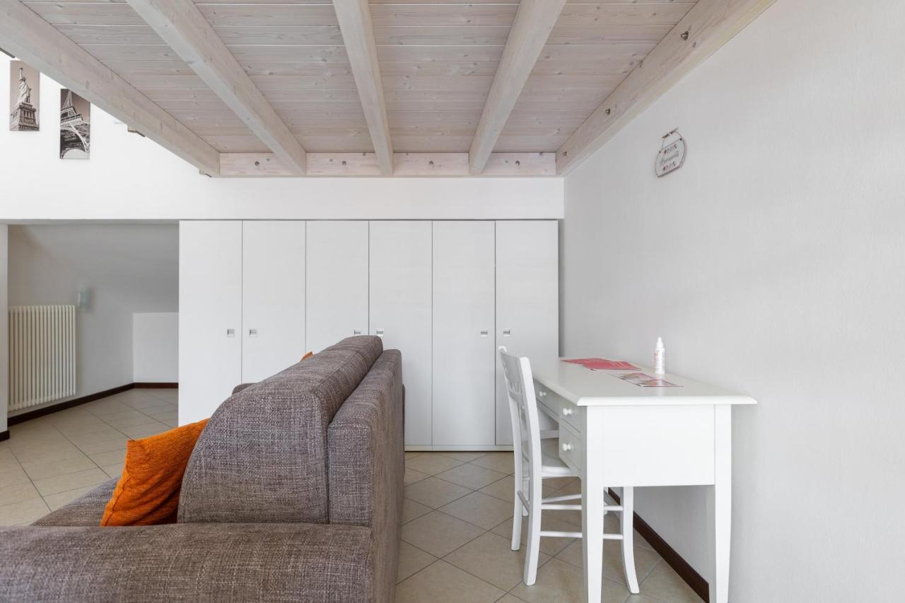 Cozy Mezzanine Apartment By Wonderful Italy โบโลญญา ภายนอก รูปภาพ